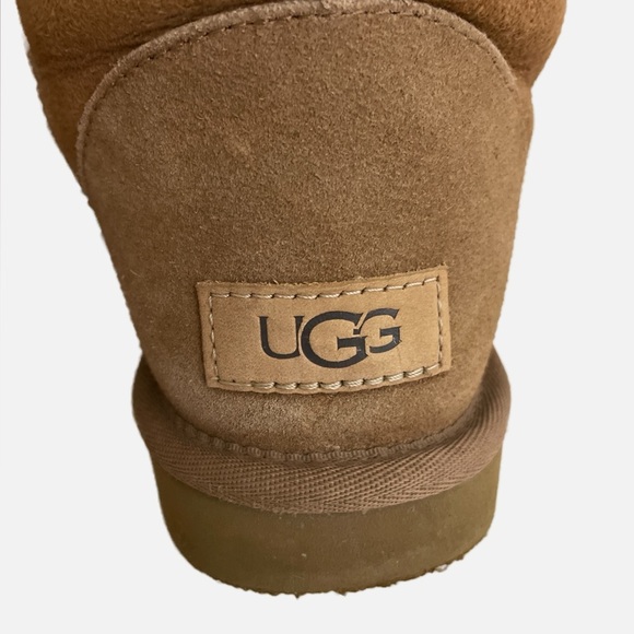 Ugg Women’s Classic Short II Boot Chestnut Size 8 Sheepskin Lining - Picture 5 of 14
